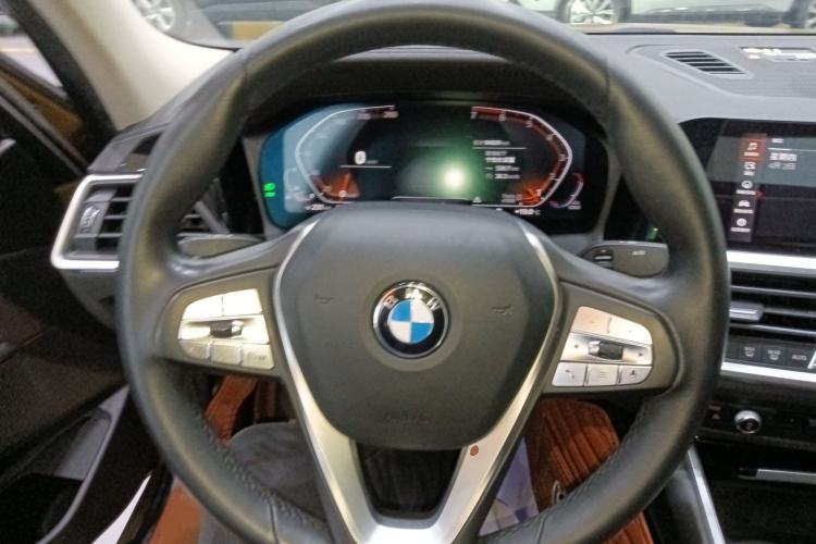 Used BMW 3 Series 2020 325Li First Edition Steering Wheel