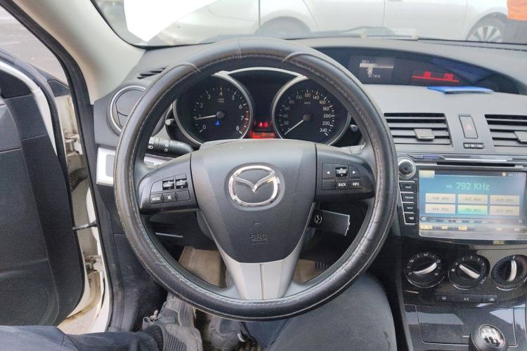 Used Mazda 3 2015 Sedan 1.6L Manual Elite Model Steering Wheel