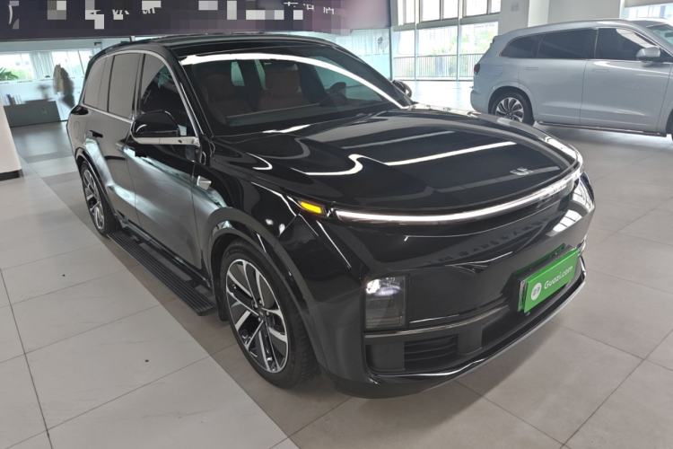 Used Li Auto L8 2024 Pro Model Front Right 45 Deg