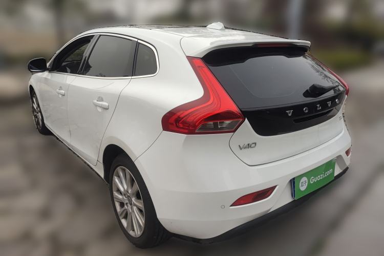 Used Volvo V40 2016 T4 Smart Luxury Edition Rear Left 45 Deg