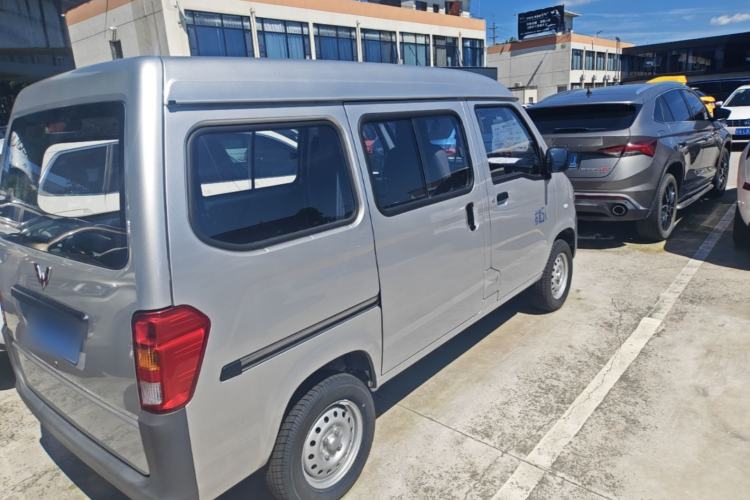Used Wuling Zhiguang 2023 1.5L Practical Version 5/7 Seats