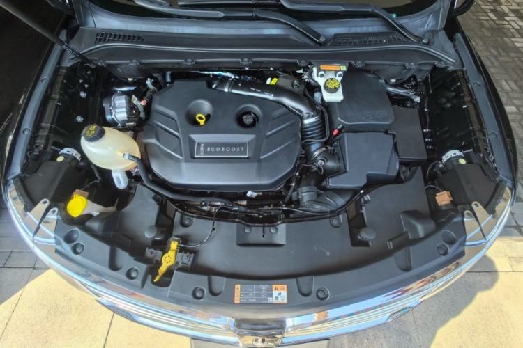 Used Lincoln MKC 2017 2.0T Two-Wheel Drive Deluxe Edition
