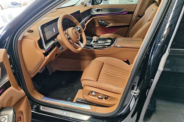 Used Hongqi H9 2024 2.0T Qixiang Private Style Edition
