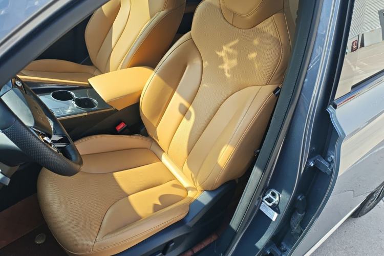 Used Roewe RX5 New Energy 2023 eRX5 Super Hybrid Prestige Edition
