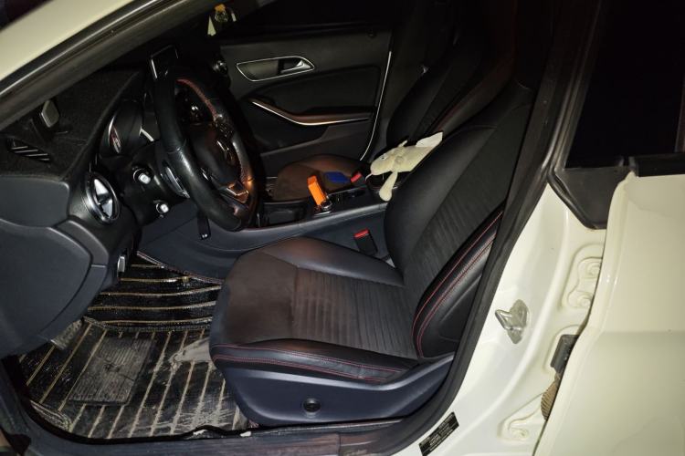 Used Mercedes-Benz CLA 2015 CLA 220 4MATIC
