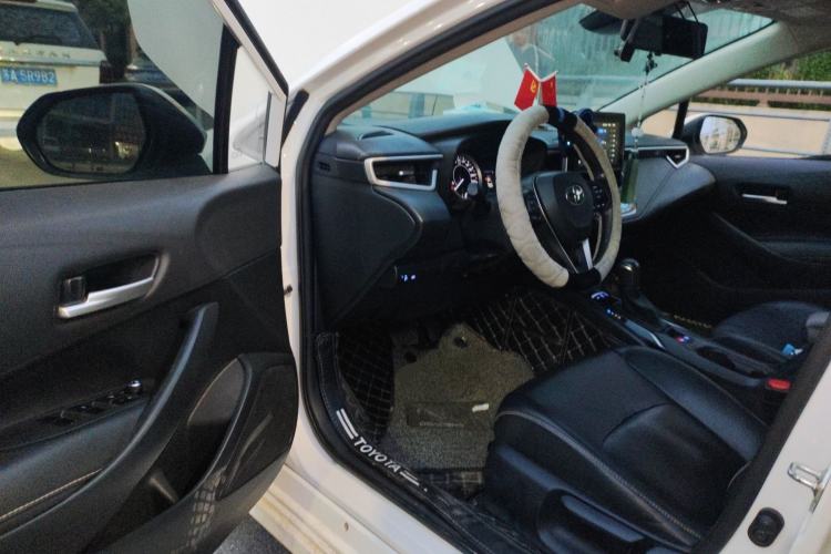 Used Toyota Corolla 2021 1.2T S-CVT Luxury Edition Driver Seat