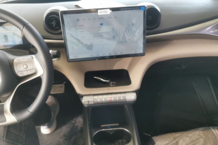 Used BYD Dolphin 2025 420km Free Edition Center Console