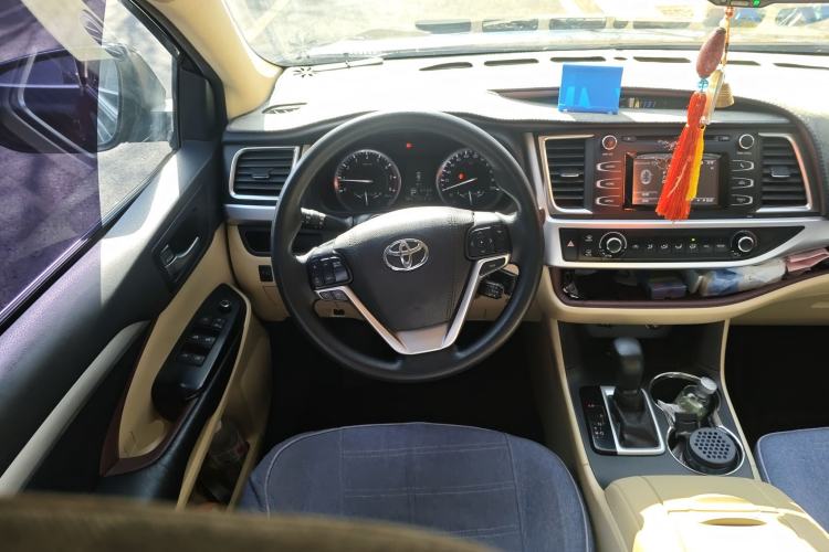 Used Toyota Highlander 2017 2.0T Two-Wheel Drive Elite Edition 5 Seats