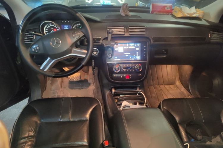 Used Mercedes-Benz R-Class 2017 R 320 4MATIC Business Edition Prestige Model