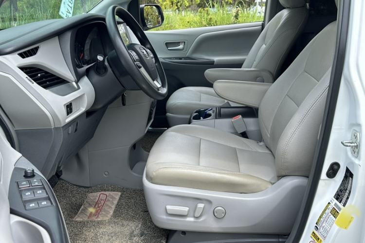 Used Toyota Sienna (Parallel Import) 2015 3.5L Two-Wheel Drive L
