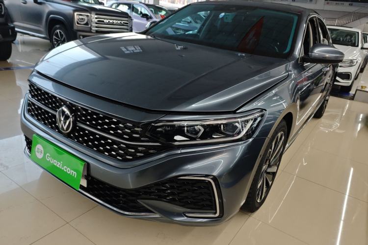 Used Volkswagen Passat 2022 330TSI Starry Luxury Edition