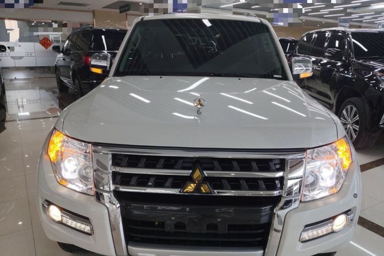 Used Mitsubishi Pajero 2020 3.0L Automatic Standard Edition