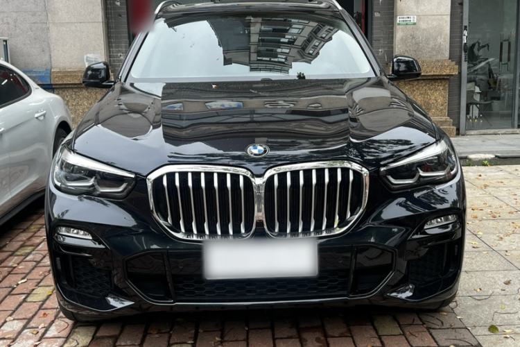 Used BMW X5 2021 xDrive30i M Sport Package Exterior 1