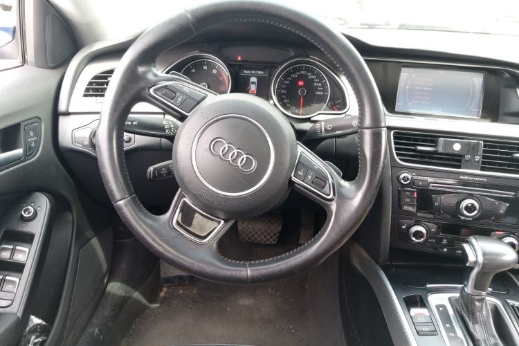 Used Audi A5 2013 Sportback 40 TFSI Steering Wheel
