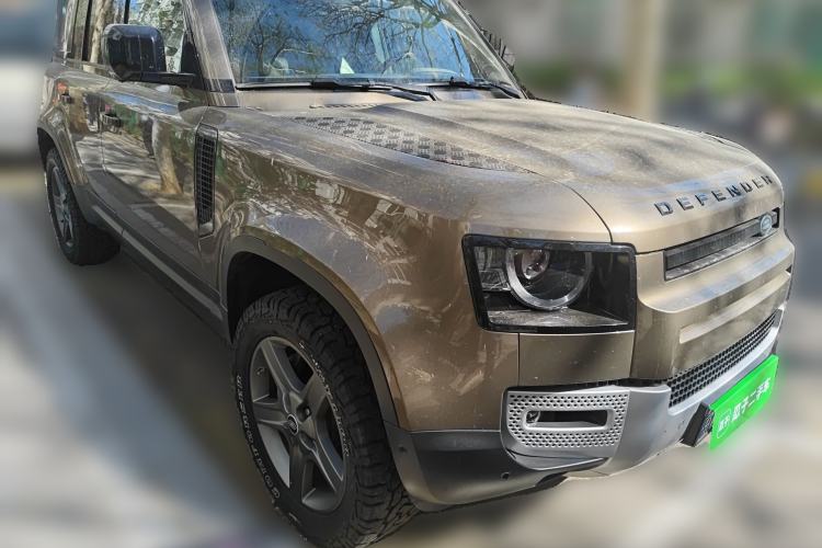 Used Land Rover Defender 2020 110 P400 HSE Front Right 45 Deg