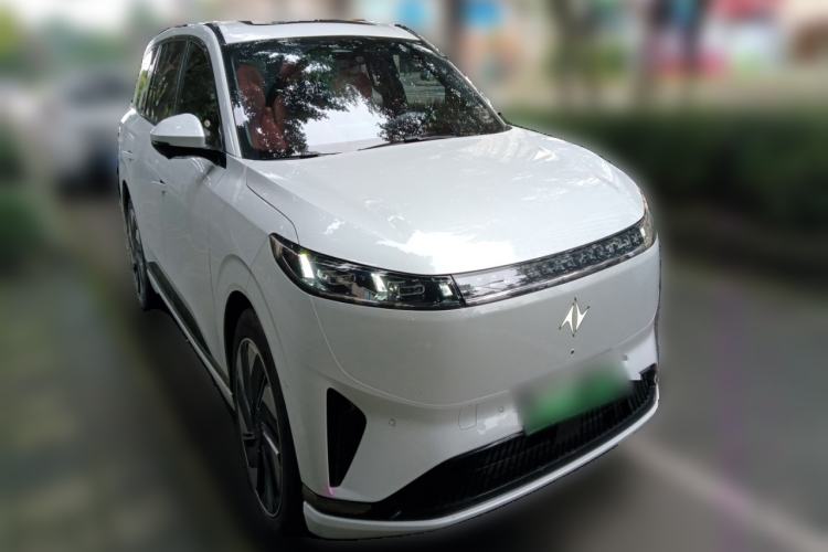 Used Dongfeng eπ eπ008 2024 210Max Range-Extended Version 6 Seats