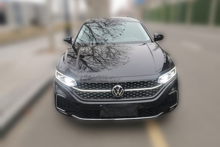 Used Volkswagen Passat 2022 330TSI Starry Luxury Edition
