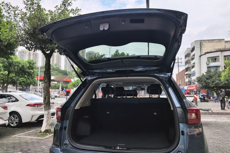 Used CHANGAN CS55 2018 1.5T Automatic Colorful Edition China V Standard Trunk