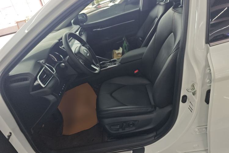 Used Toyota Camry 2021 2.0G Luxury Edition
