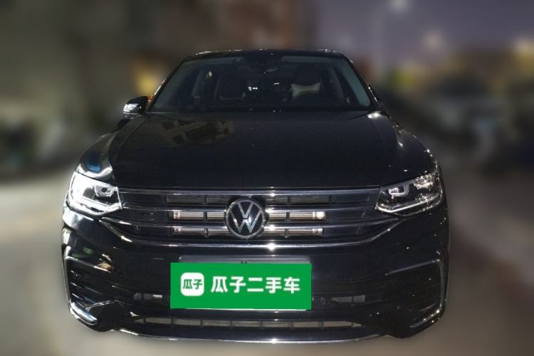 Used Volkswagen Tiguan L 2023 Facelifted 380TSI Automatic All-Wheel Drive R-Line Plus Version 7-Seater
