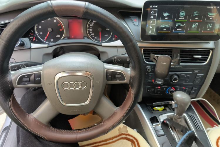 Used Audi A4L 2012 2.0 TFSI automatic standard version