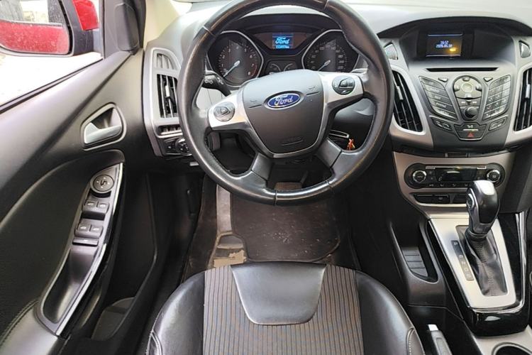 Used Ford Focus 2012 Hatchback 1.6L Automatic Fashion Edition
