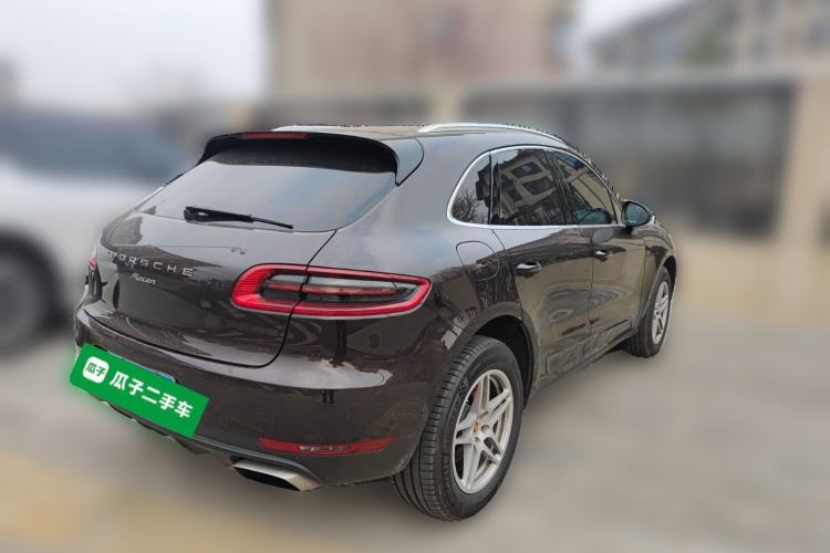 Used Porsche Macan 2017 Macan 2.0T Rear Right 45 Deg