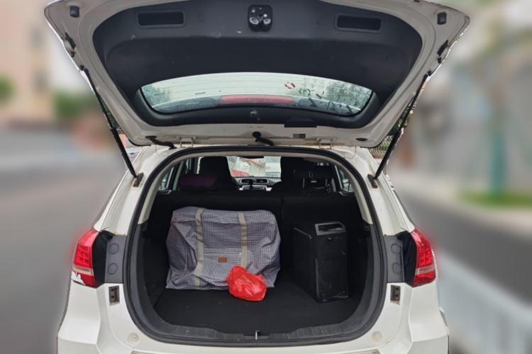 Used Haval H2 2016 Red-Label 1.5T Manual Two-Wheel Drive Comfort Model
