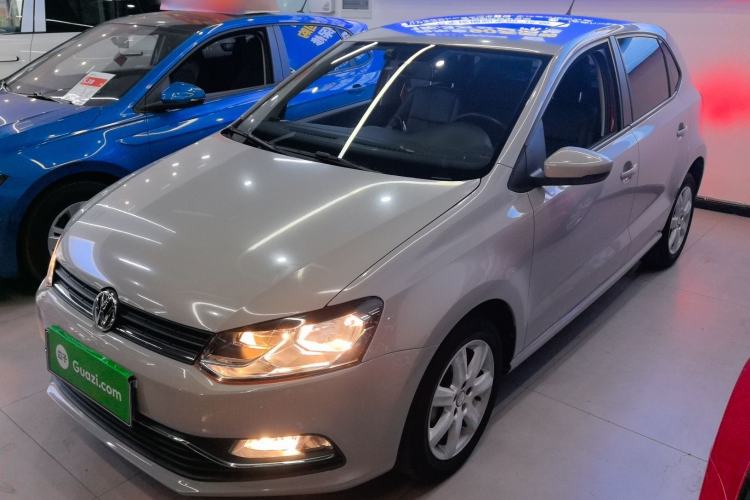 Used Volkswagen Polo 2016 1.6L Automatic Comfort Model
