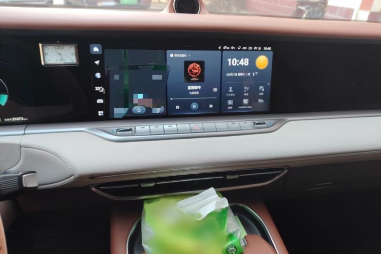 Used VOYAH FREE 2024 Ultra-Long Range Intelligent Driving Version Audio And AC Panel