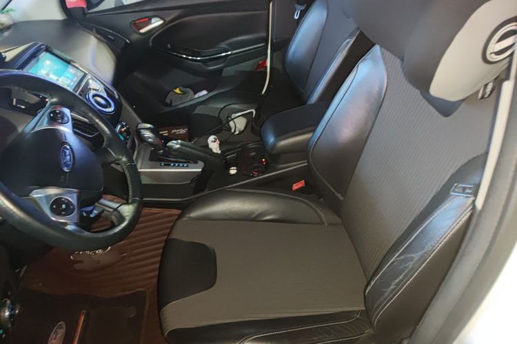 Used Ford Focus 2012 Hatchback 2.0L Automatic Luxury Sport Model