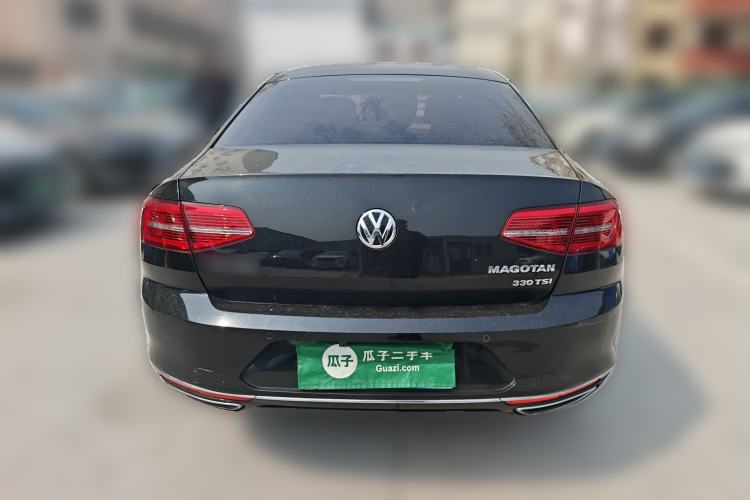 Used Volkswagen Magotan 2017 330TSI DSG Luxury Model Rear