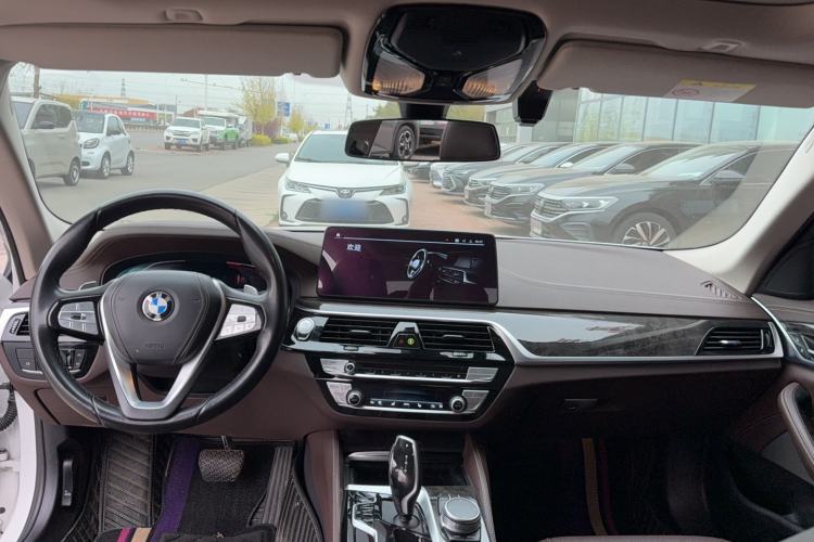 Used BMW 5 Series 2021 Restyled 530Li Leading Edition Luxury Package Interior 2