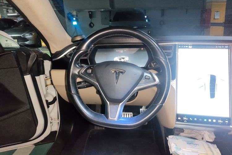 Used Tesla Model S 2014 S P85 Steering Wheel