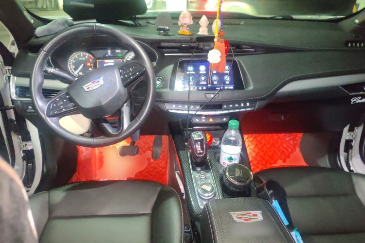 Used Cadillac XT4 2018 28T Two-Wheel-Drive Luxury Model