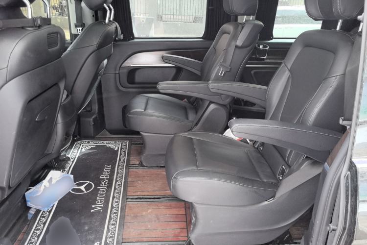 Used Mercedes-Benz V-Class 2021 V 260 Avantgarde Edition
