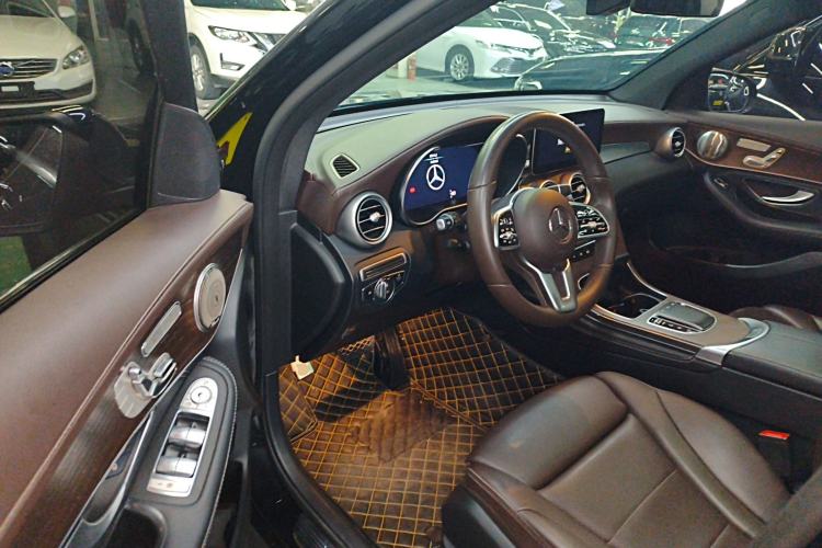 Used Mercedes-Benz GLC 2020 Facelift GLC 300 L 4MATIC Dynamic Edition