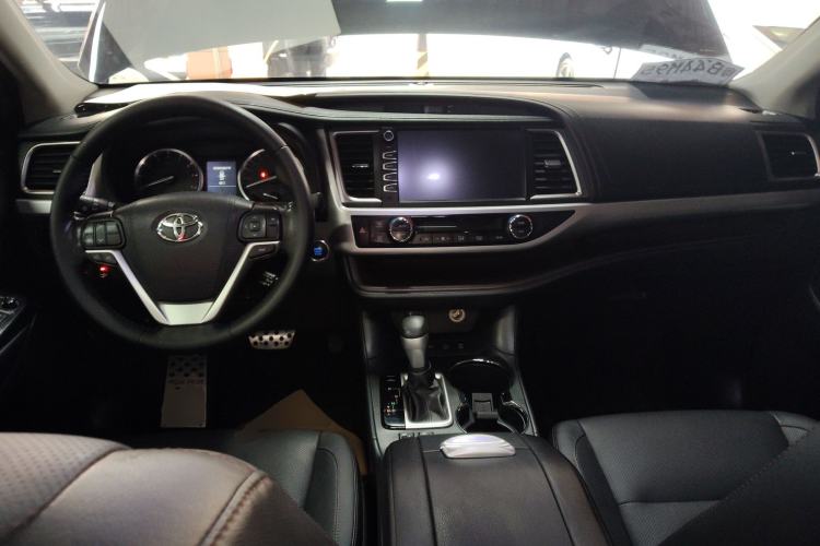 Used Toyota Highlander 2015 2.0T Four-Wheel Drive Luxury Edition 7-Seater