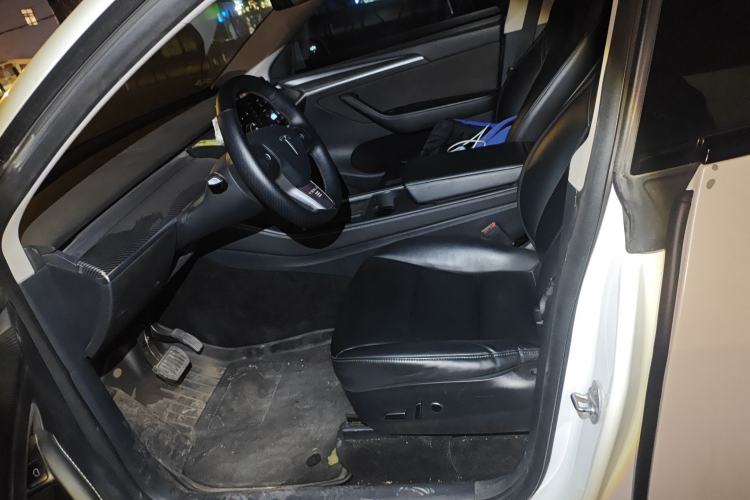 Used Tesla Model Y 2021 Long-Range All-Wheel-Drive Version