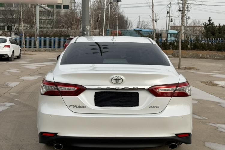 Used Toyota Camry 2021 2.0G Luxury Edition
