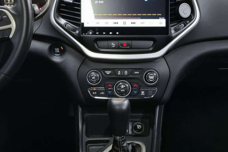 Used Jeep Cherokee 2016 2.4L Leading Edition