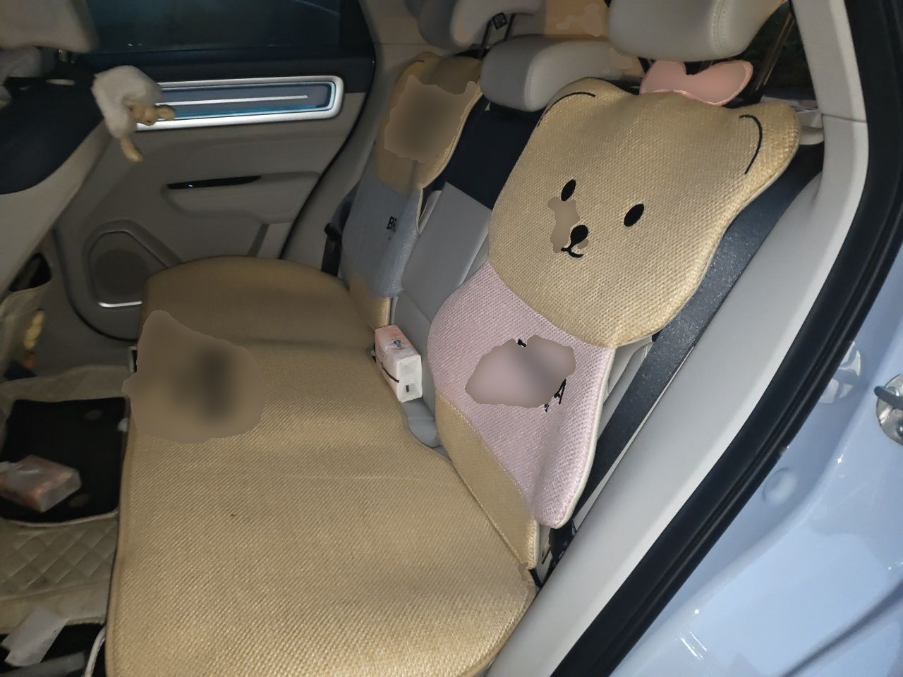 Geely Auto icon 2023 1.5TD Star Player — снимка 14