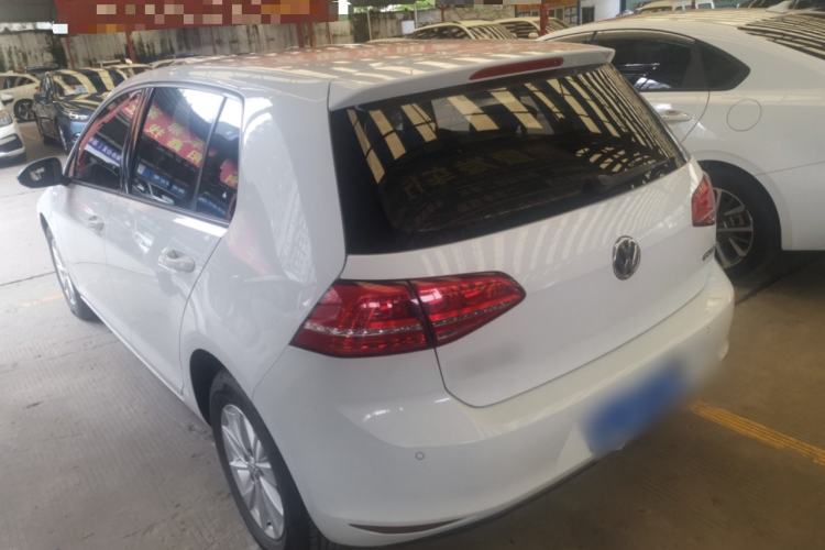 Used Volkswagen Golf 2016 1.6L Automatic Fashion Model Rear Left 45 Deg