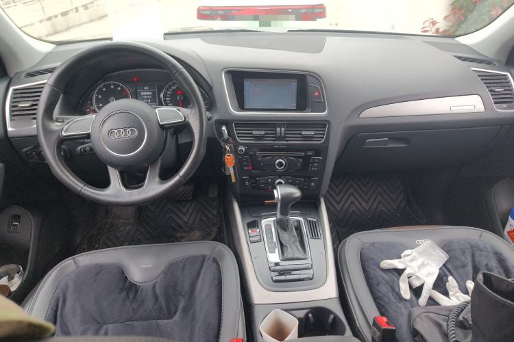 Used Audi Q5 2018 Collector's Edition 40 TFSI Ambition Model