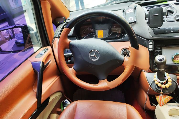 Used Mercedes-Benz Vito 
