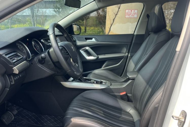 Used Peugeot 408 2019 360THP Automatic Luxury Edition China VI Standard Interior 6