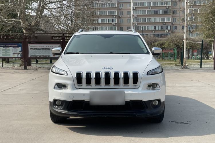 Used Jeep Cherokee 2016 2.4L Leading Smart Version Exterior 3