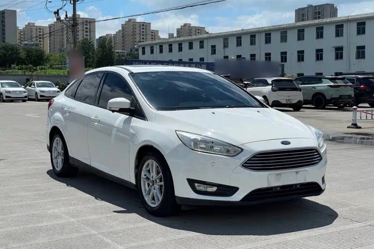 Used Ford Focus 2017 Sedan EcoBoost 125 Automatic Supreme Style SmartDrive Edition
