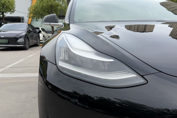 Used Tesla Model 3 2019 Long-Range Rear-Wheel-Drive Version