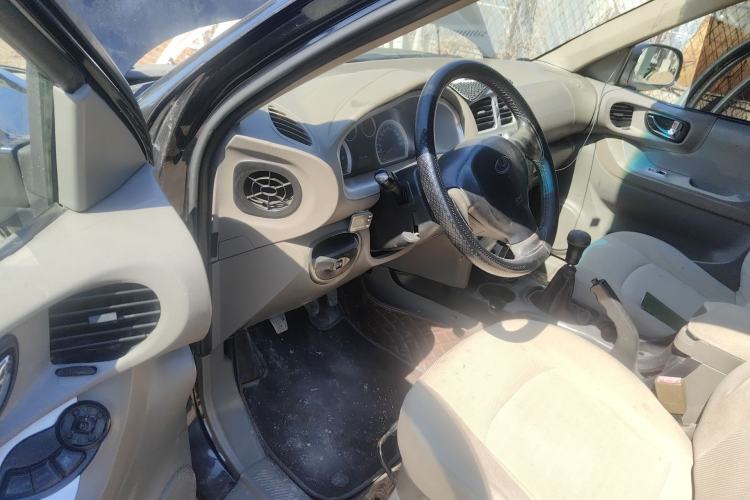 Used Huatai Santa Fe Classic 2012 2.0L Gasoline Manual Two-Wheel Drive Comfort Version Driver Seat